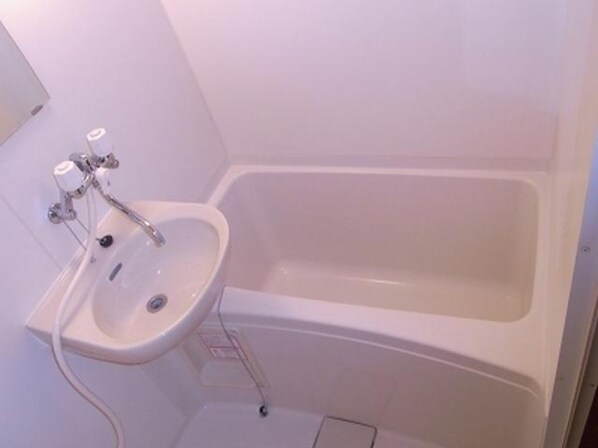 ラ・フロレスタ壱番館の物件内観写真